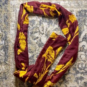Maroon and Gold scarf (HARRY POTTER)
